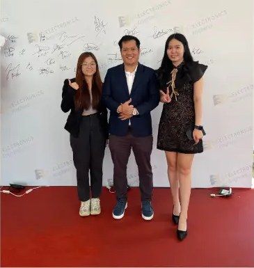 Dify.Co planners with clients on the red carpet